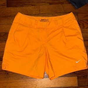 LIKE NEW! Nike Golf Women’s Orange Shorts Lightweight Relaxed Fit, Size 2.